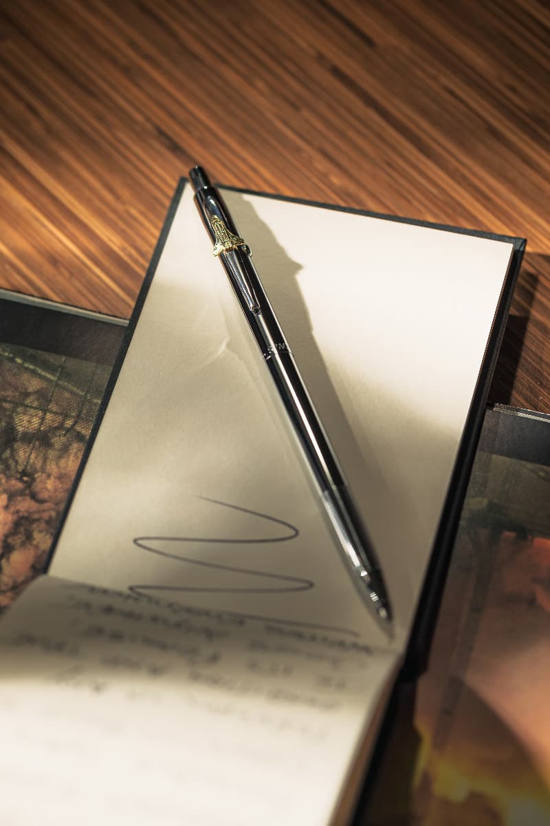 Chrome Shuttle Space Pen, Shuttle Emblem-3